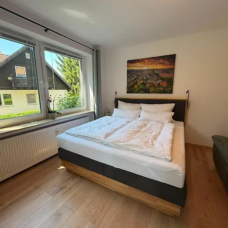 Neu! Innenstadt Inkl Bettwaesche Und Handtuecher Kaffeevollautomat Und Balkon Hw1 アパート
